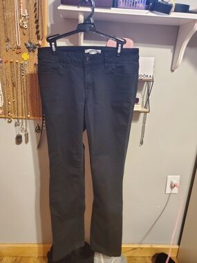 cleo Black Petite Pants - Every Body